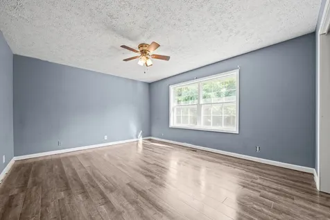 6190 Mount Zoar Latham Road Hopkinsville KY 42240