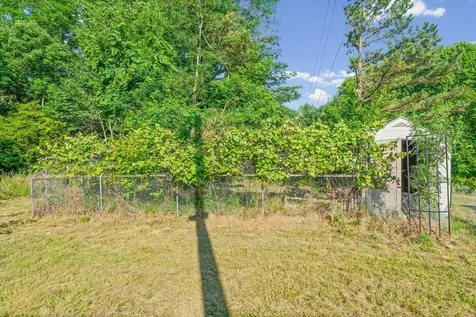 6190 Mount Zoar Latham Road Hopkinsville KY 42240