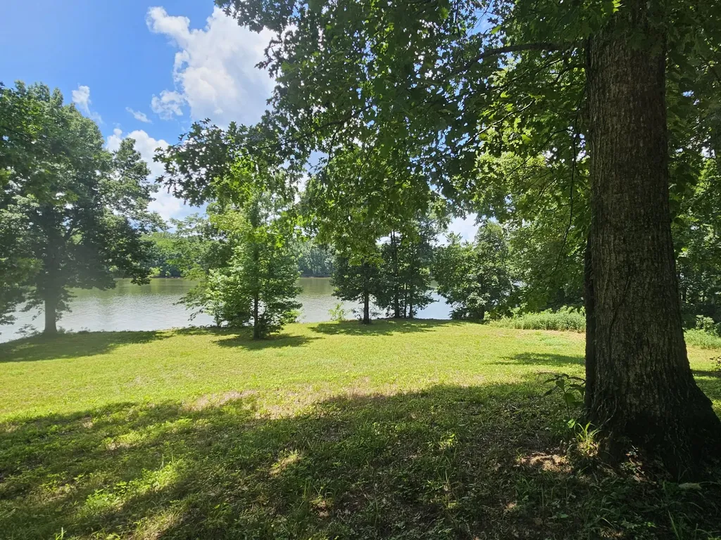 5 Island View Drive Bath Springs TN 38311