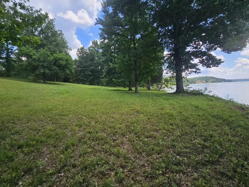 5 Island View Drive Bath Springs TN 38311