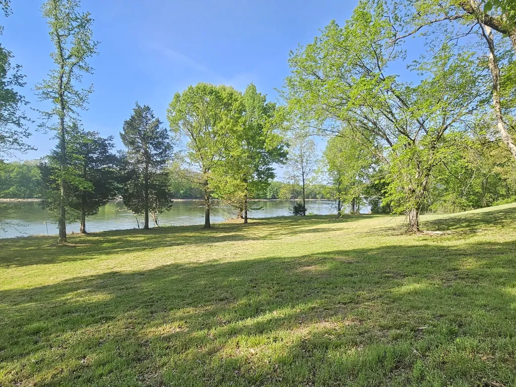 5 Island View Drive Bath Springs TN 38311