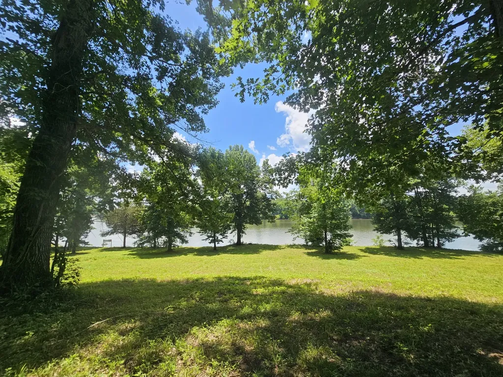 5 Island View Drive Bath Springs TN 38311