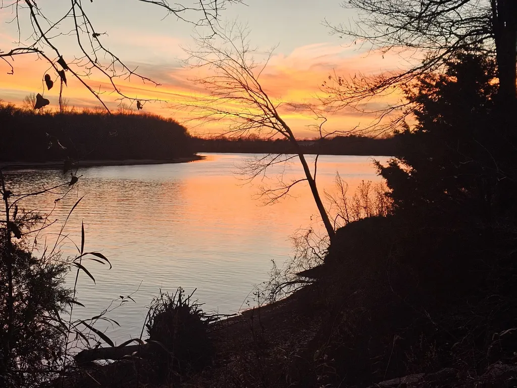 5 Island View Drive Bath Springs TN 38311