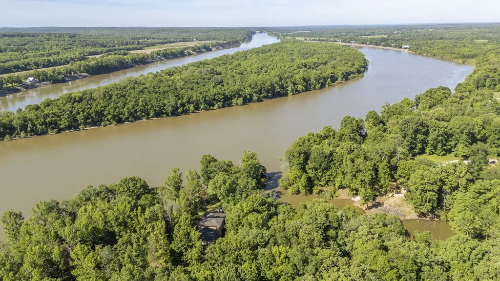 5 Island View Drive Bath Springs TN 38311