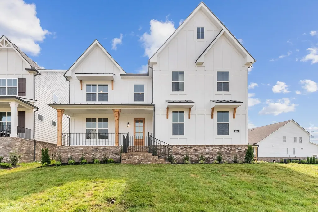 42 Pine Street Fairview TN 37062