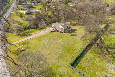 1320 Bellshire Drive Nashville TN 37207