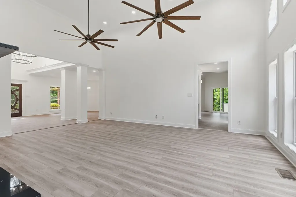 2214 Trieste Trail Adams TN 37010