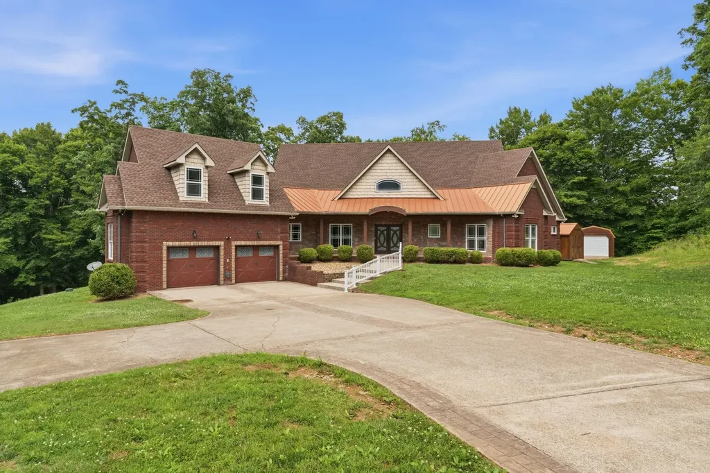 2214 Trieste Trail Adams TN 37010