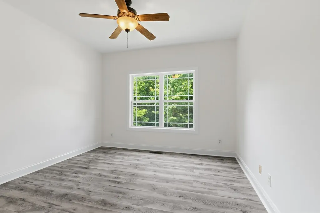 2214 Trieste Trail Adams TN 37010