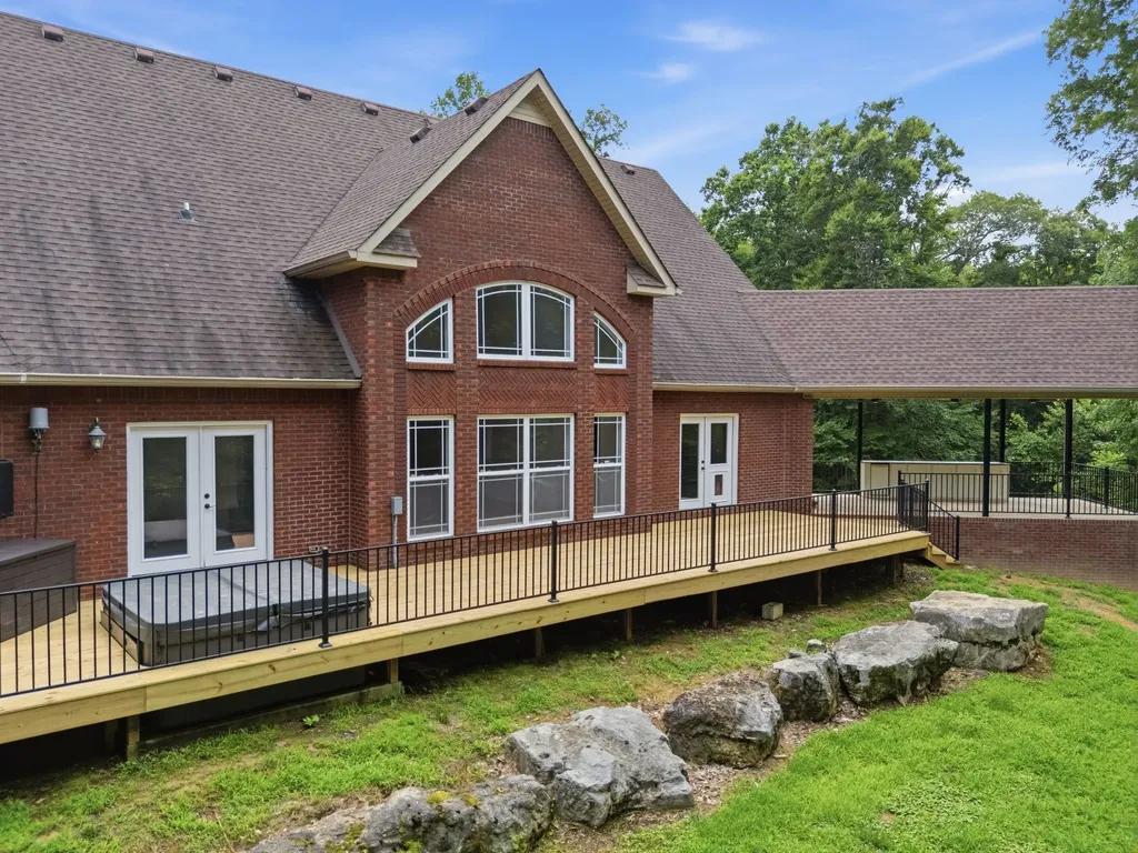 2214 Trieste Trail Adams TN 37010