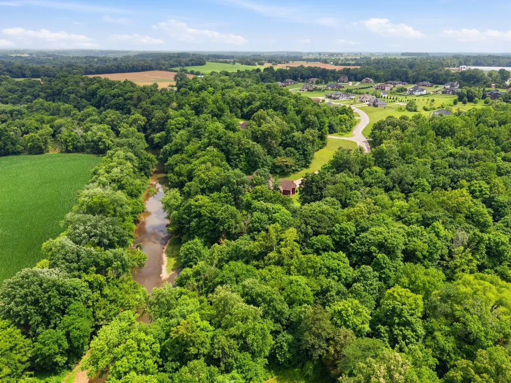 2214 Trieste Trail Adams TN 37010