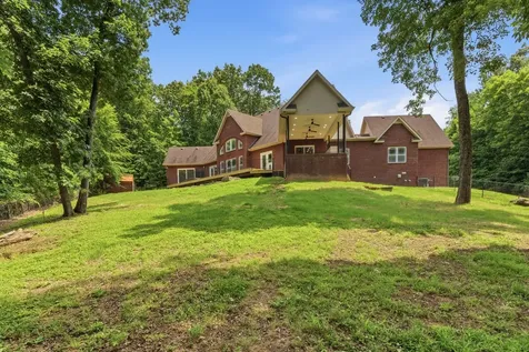 2214 Trieste Trail Adams TN 37010