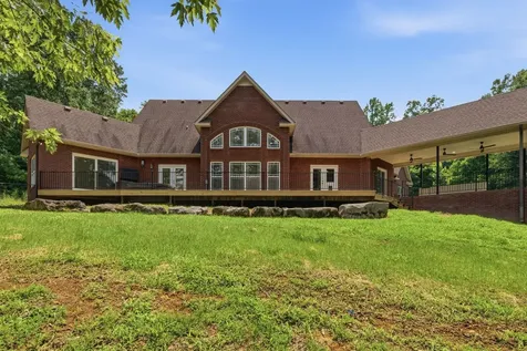 2214 Trieste Trail Adams TN 37010