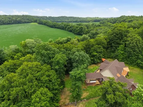 2214 Trieste Trail Adams TN 37010