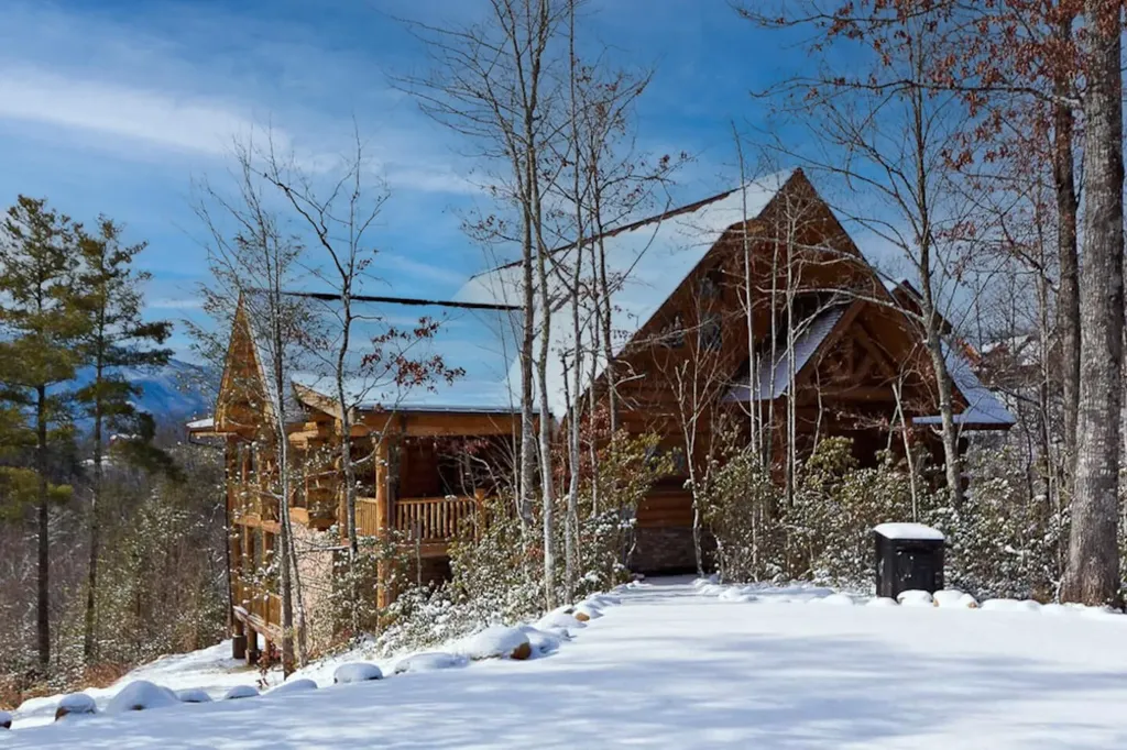 618 Big Bear Ridge Road Gatlinburg TN 37738