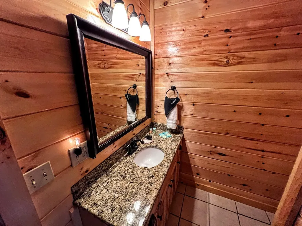 618 Big Bear Ridge Road Gatlinburg TN 37738