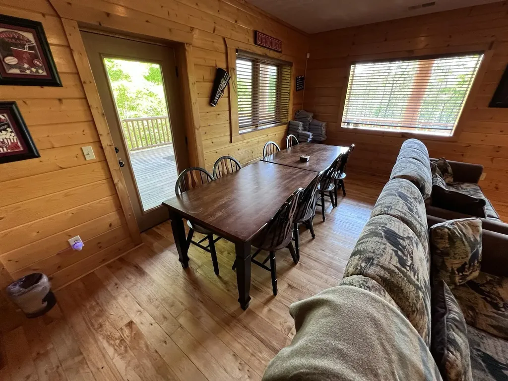 618 Big Bear Ridge Road Gatlinburg TN 37738