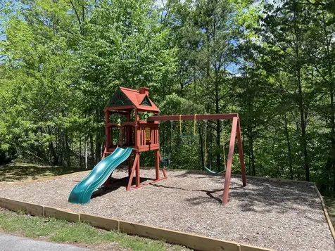 618 Big Bear Ridge Road Gatlinburg TN 37738