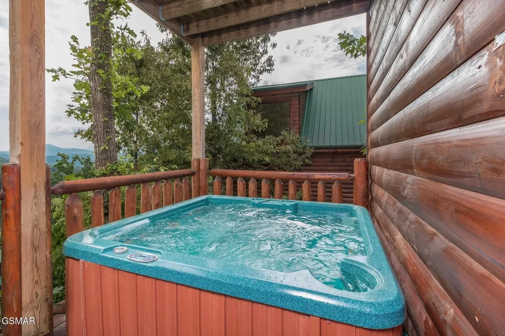 2251 Upper Middle Creek Road Sevierville TN 37876