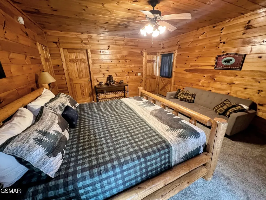 2251 Upper Middle Creek Road Sevierville TN 37876
