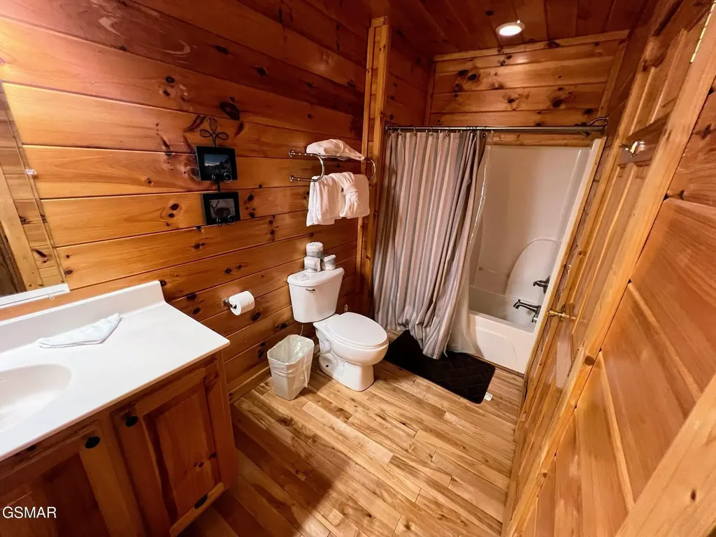 2251 Upper Middle Creek Road Sevierville TN 37876