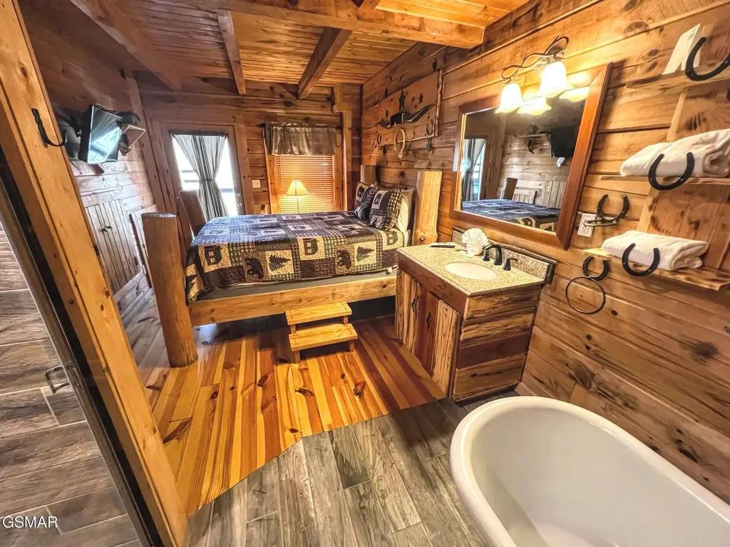 3035 Brothers Way Sevierville TN 37862
