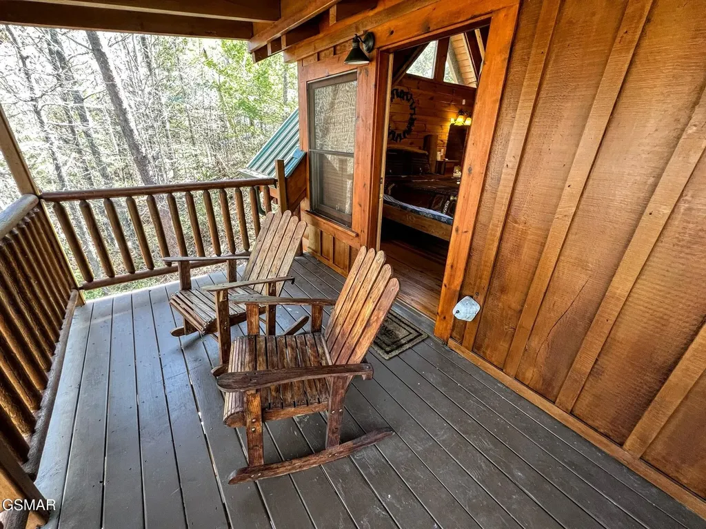 3035 Brothers Way Sevierville TN 37862