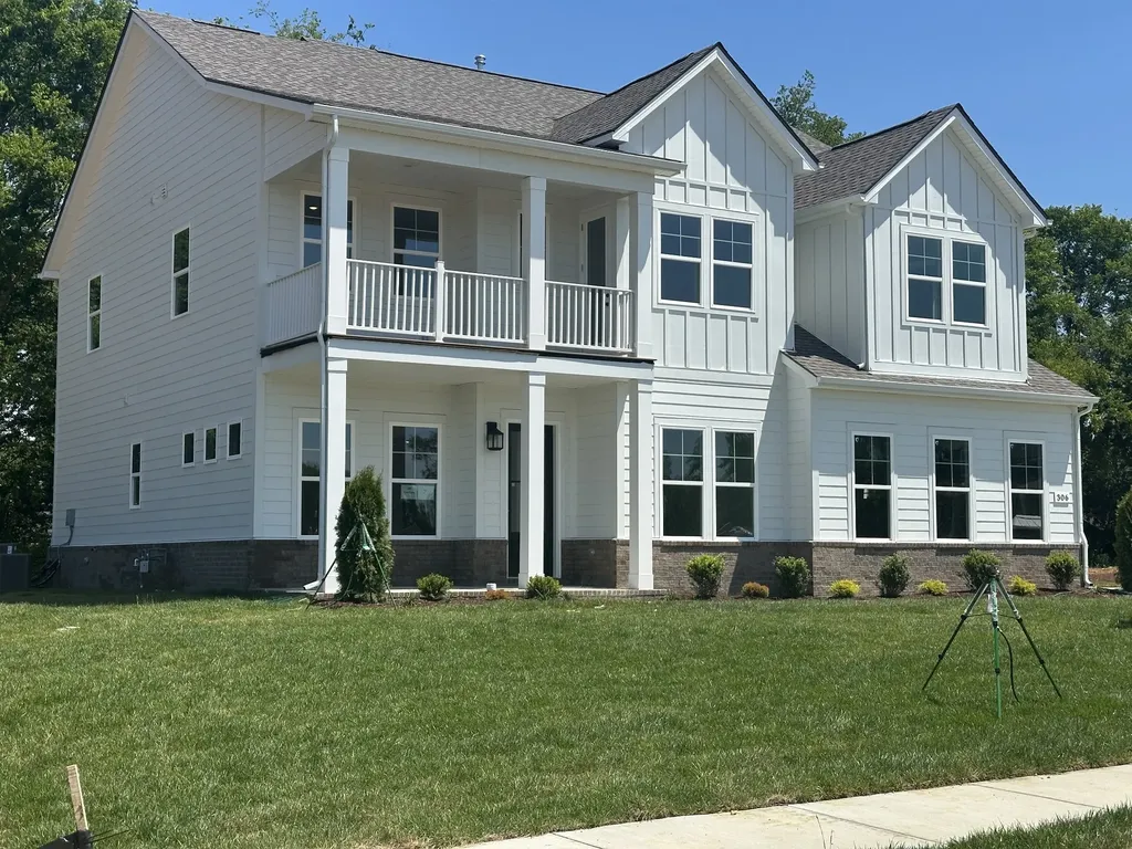 306 Eyak Lane Murfreesboro TN 37129