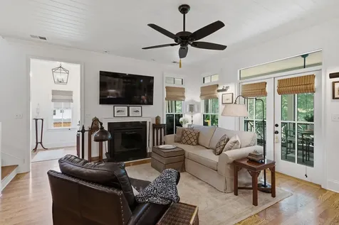 1711 Sycamore Beach Court Chapmansboro TN 37035