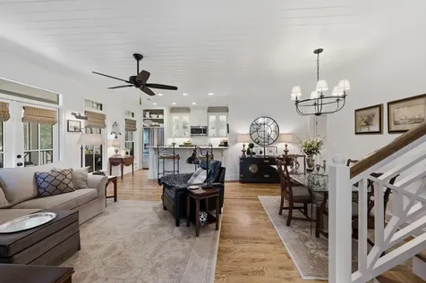1711 Sycamore Beach Court Chapmansboro TN 37035