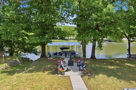 1711 Sycamore Beach Court Chapmansboro TN 37035