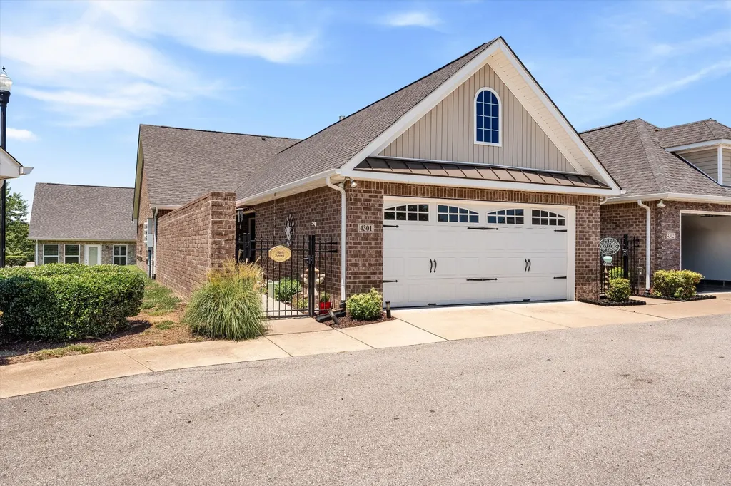 395 Devon Chase Hill Gallatin TN 37066