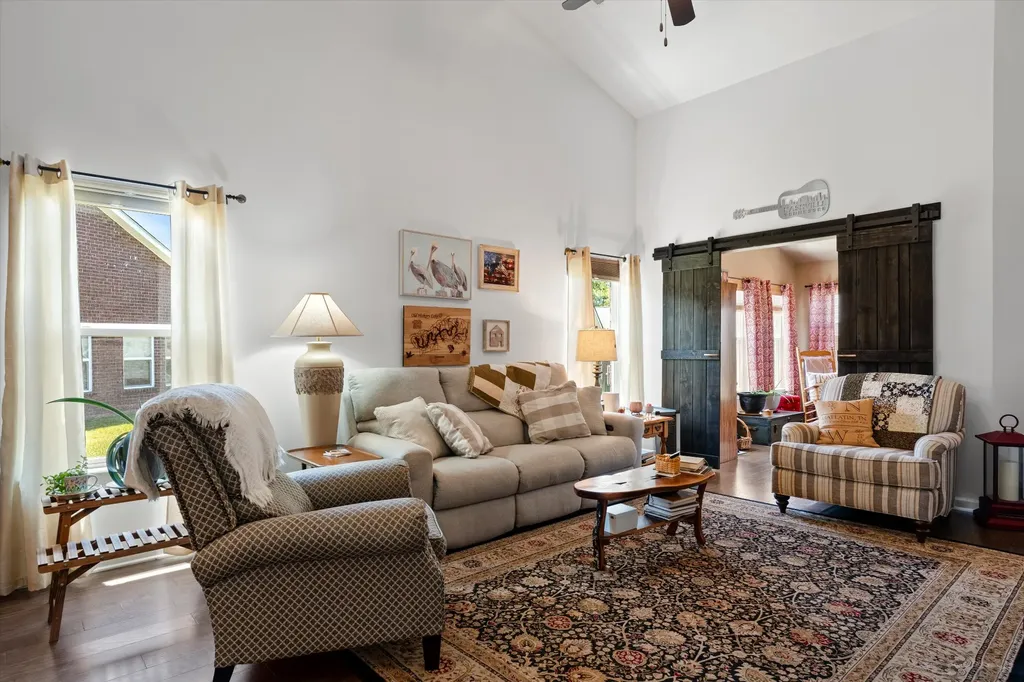 395 Devon Chase Hill Gallatin TN 37066