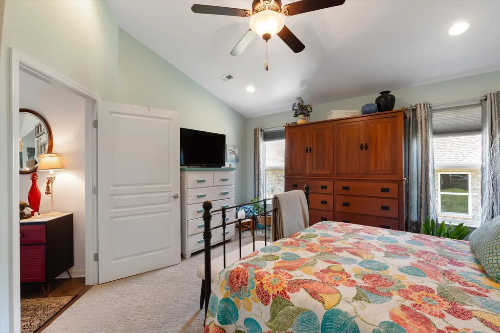 395 Devon Chase Hill Gallatin TN 37066
