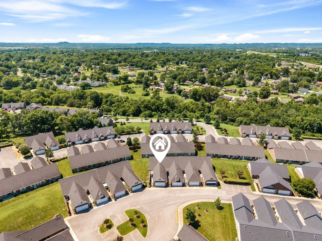 395 Devon Chase Hill Gallatin TN 37066