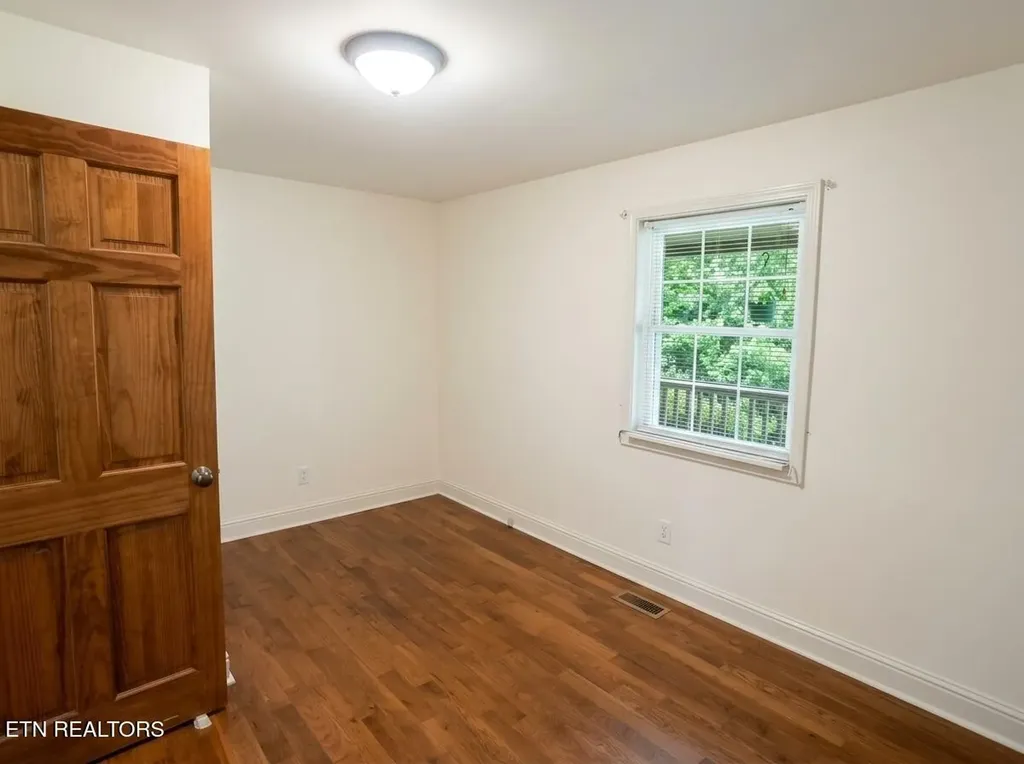 1459 Old Elmore Road Crossville TN 38571