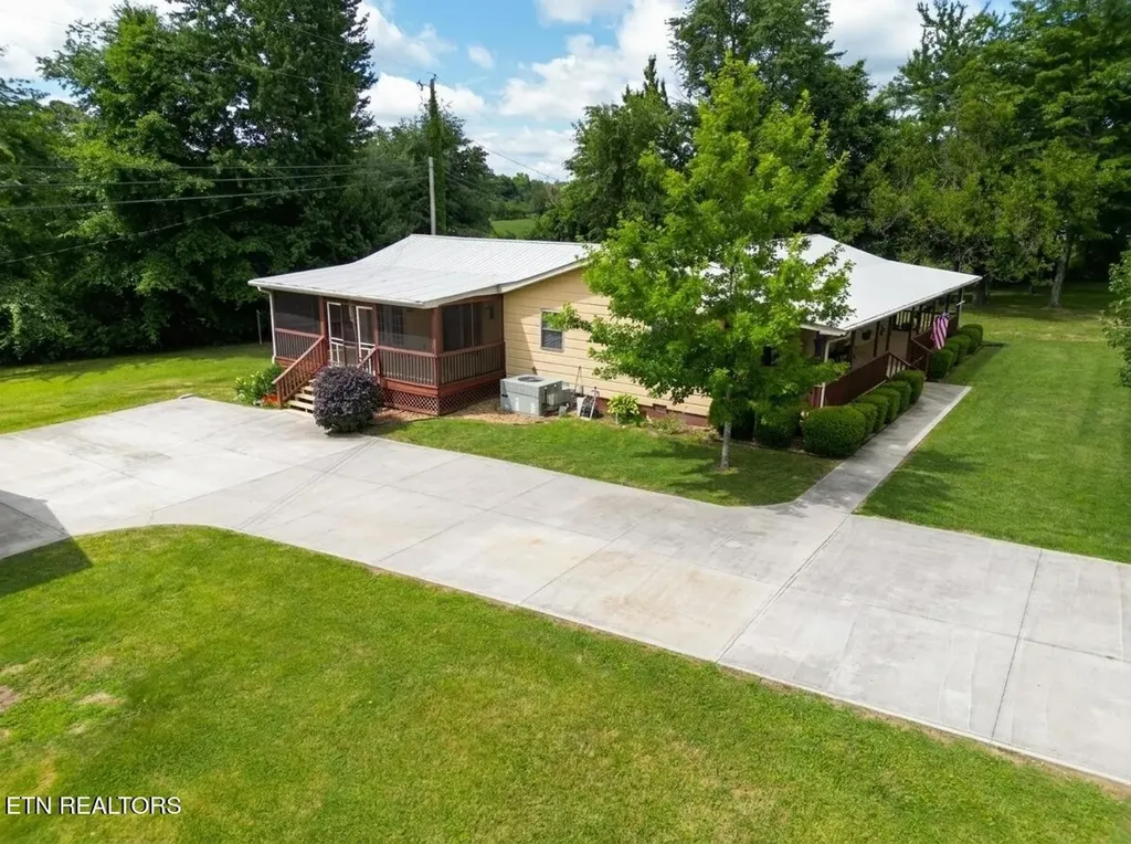1459 Old Elmore Road Crossville TN 38571