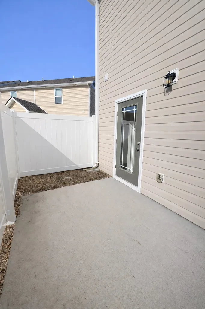 2027 Blossom Run Spring Hill TN 37174