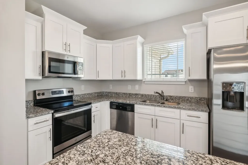 2027 Blossom Run Spring Hill TN 37174