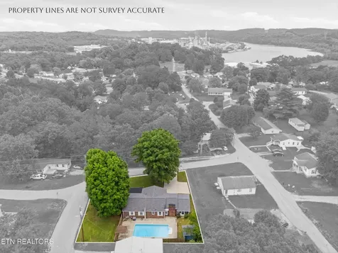 513 Smokey Drive Loudon TN 37774