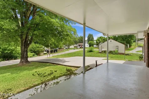 513 Smokey Drive Loudon TN 37774