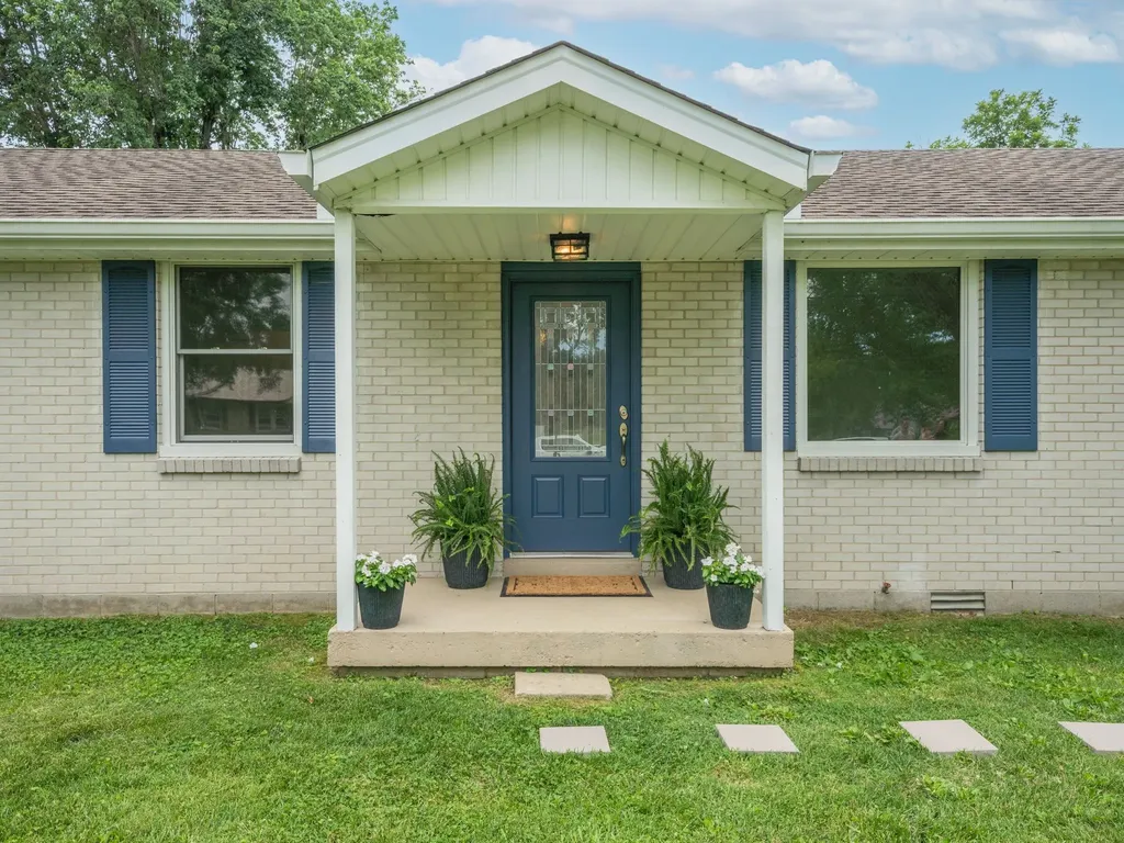 309 Peggy Drive Cedar Hill TN 37032