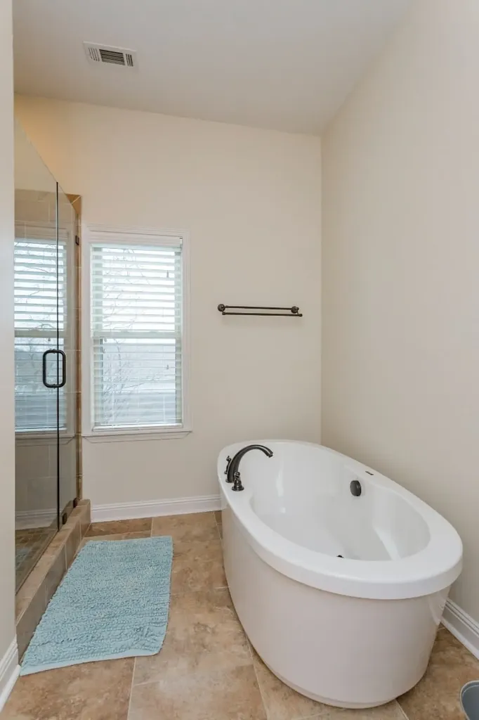 2016 14th Ave, N Nashville TN 37208