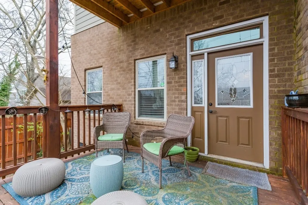 2016 14th Ave, N Nashville TN 37208