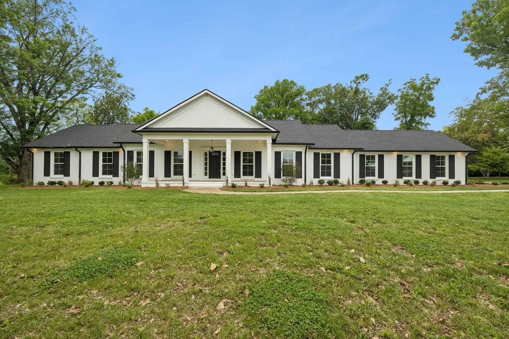 2965 N Thompson Lane Murfreesboro TN 37129
