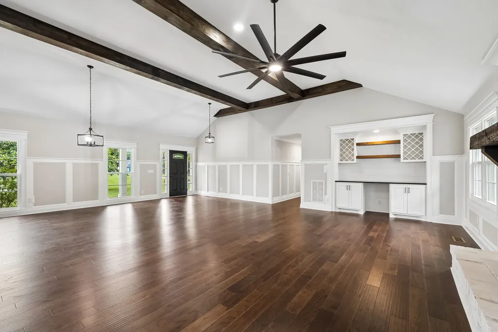 2965 N Thompson Lane Murfreesboro TN 37129