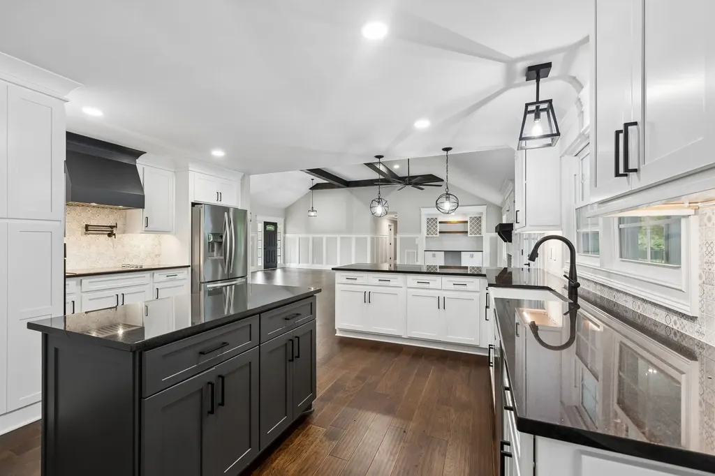2965 N Thompson Lane Murfreesboro TN 37129
