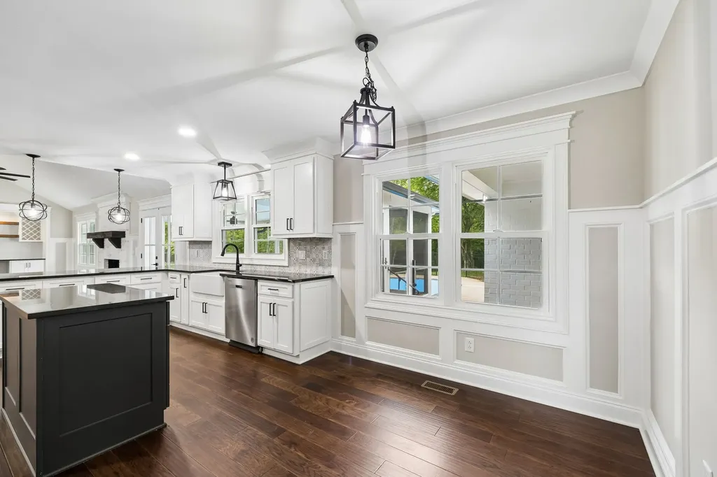 2965 N Thompson Lane Murfreesboro TN 37129