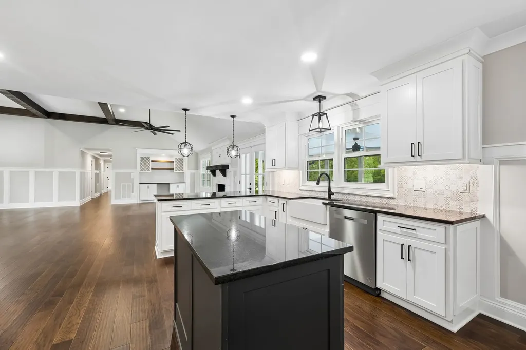 2965 N Thompson Lane Murfreesboro TN 37129