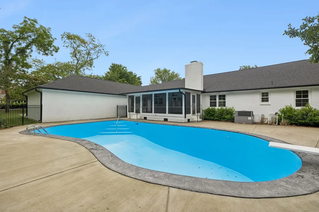 2965 N Thompson Lane Murfreesboro TN 37129